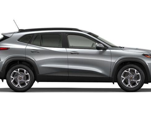 New 2026 Chevrolet Trax LT FWD image 5