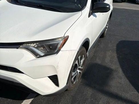 Used 2018 Toyota RAV4 LE w/ Carpet Mat Package FWD image 3