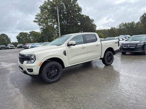 New 2025 Ford Ranger Lariat w/ Black Appearance Package image 25