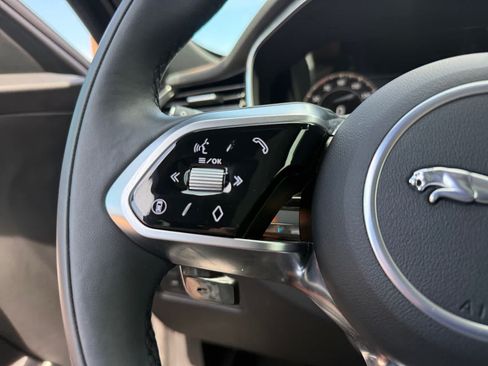 Used 2025 Jaguar F-PACE R-Dynamic S AWD/4WD image 24