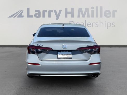 Used 2025 Honda Civic Sport image 5