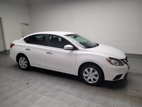 Used 2019 Nissan Sentra S FWD image 11