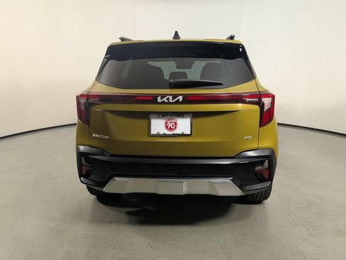 Used 2024 Kia Seltos SX w/ SX Sunroof Package AWD/4WD image 6