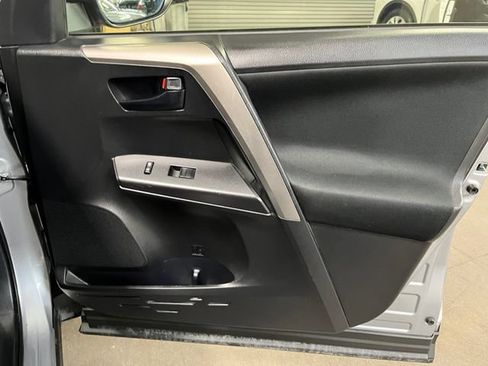 Used 2018 Toyota RAV4 LE w/ All Weather Liner Package AWD/4WD image 11