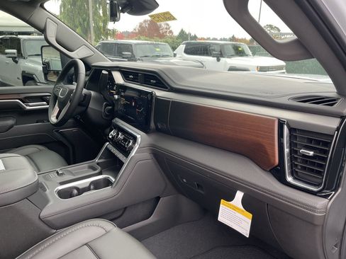 New 2026 GMC Sierra 3500 Denali w/ Denali Reserve Package image 65