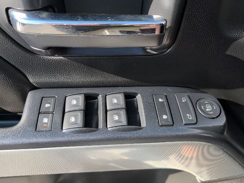 Used 2018 Chevrolet Silverado 1500 LT w/ All Star Edition AWD/4WD image 17