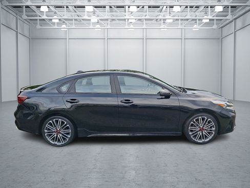 Used 2023 Kia Forte GT FWD image 6