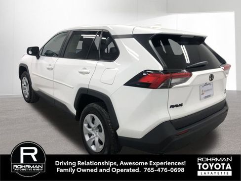 Used 2024 Toyota RAV4 LE image 4