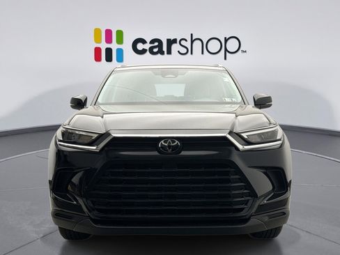 Used 2024 Toyota Grand Highlander AWD image 8