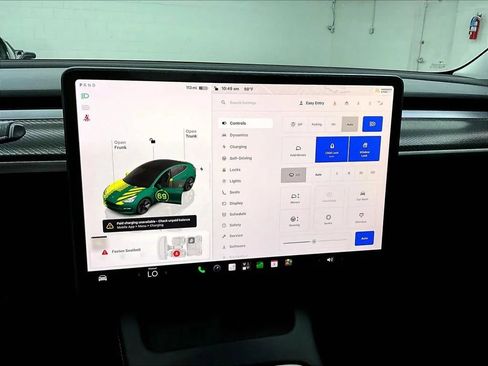 Used 2023 Tesla Model 3 Standard Range RWD image 17