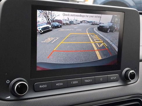 Used 2022 Hyundai Kona SEL w/ Cargo Package image 16