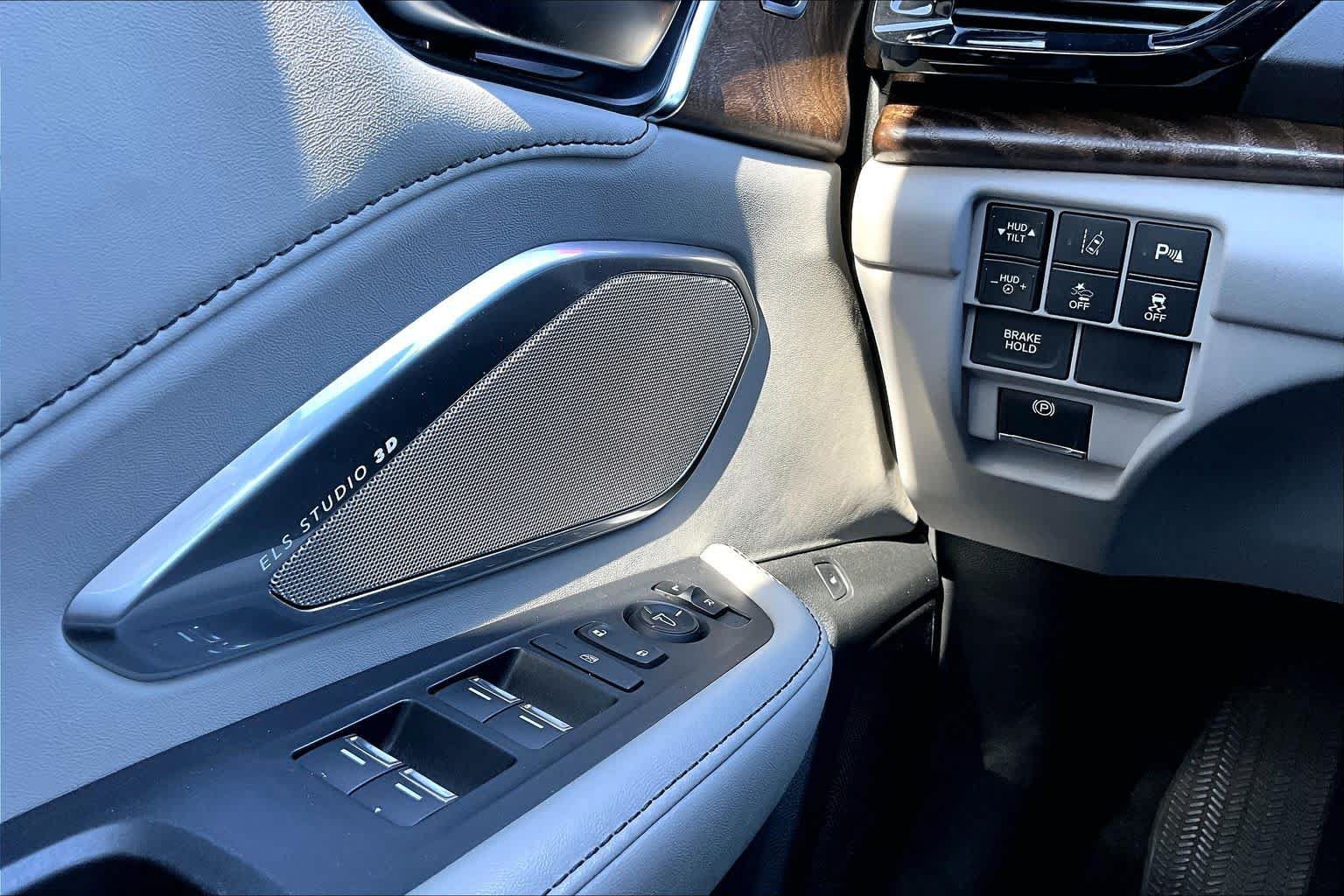 Used 2019 Acura RDX w/ Advance Package FWD image 35