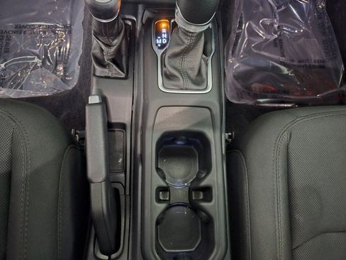 Used 2021 Jeep Wrangler Unlimited Sport image 13