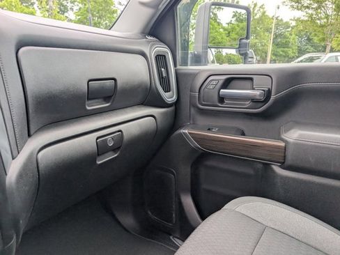 Used 2023 Chevrolet Silverado 2500 LT AWD/4WD image 27