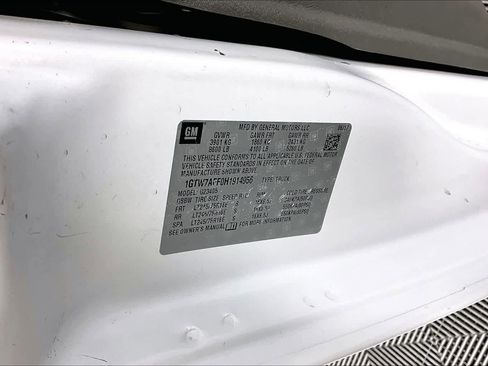 Used 2017 GMC Savana 2500 image 29