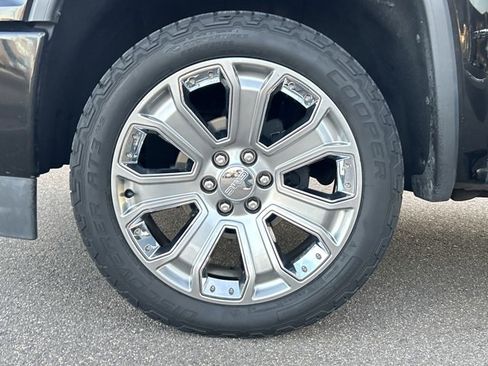 Used 2017 GMC Sierra 1500 Denali w/ Denali Ultimate Package image 10