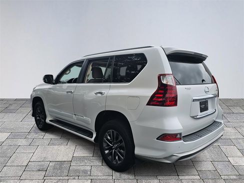 Used 2019 Lexus GX 460 Premium image 5