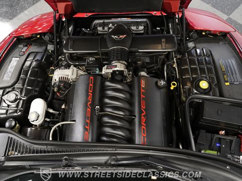 Used 2004 Chevrolet Corvette Z51 w/ Roof Package image 39