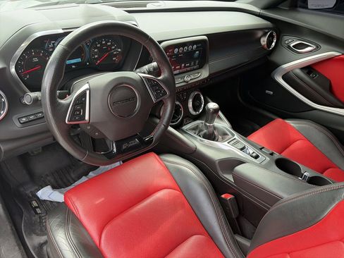 Used 2017 Chevrolet Camaro LT RWD image 14