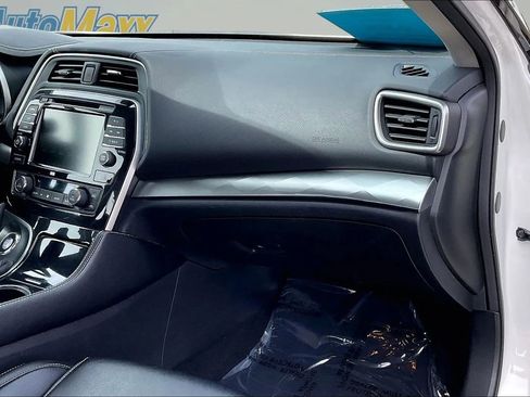 Used 2023 Nissan Maxima SL FWD image 32