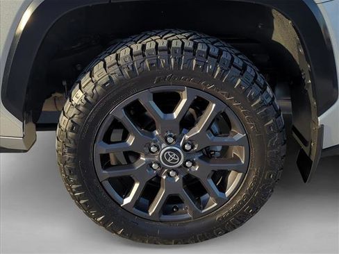 Used 2023 Toyota Sequoia Platinum AWD/4WD image 6