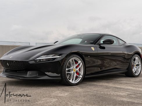 Used 2022 Ferrari Roma image 5