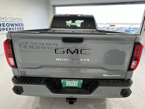 Used 2024 GMC Sierra 1500 Elevation w/ LPO, Elevation Black Package AWD/4WD image 7