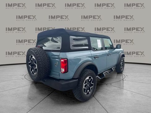 Used 2022 Ford Bronco 4-Door AWD/4WD image 3