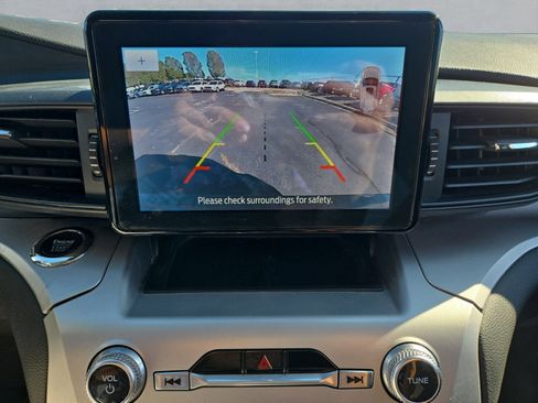 Certified 2022 Ford Explorer XLT image 19