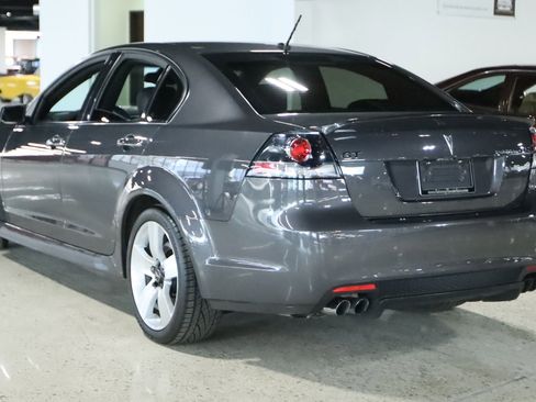 Used 2009 Pontiac G8 GT w/ Premium Package image 10