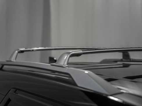 Used 2024 Nissan Pathfinder Platinum w/ Black Appearance Package image 17