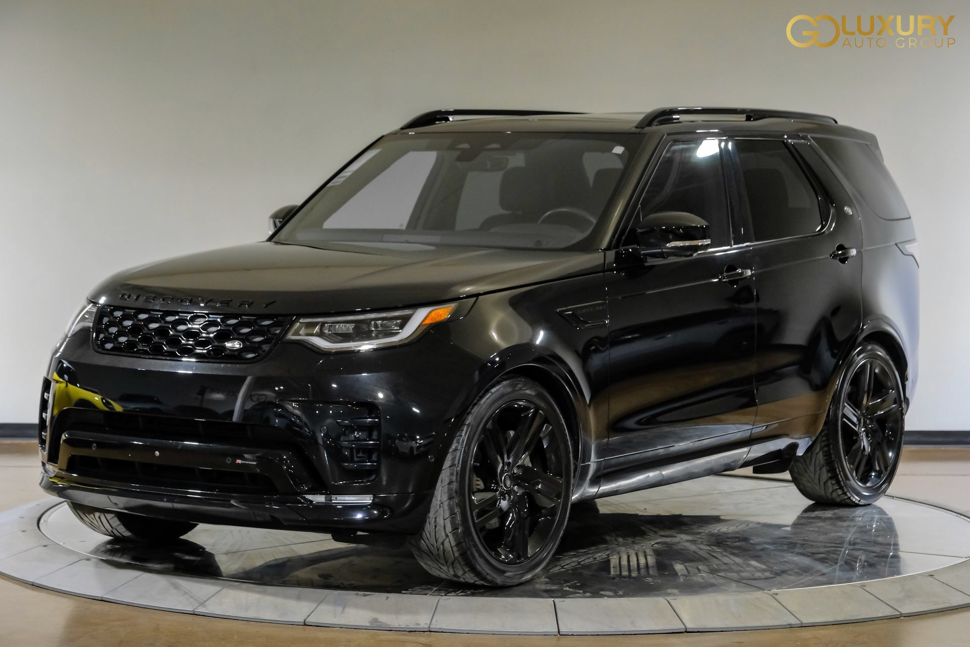 Used 2023 Land Rover Discovery S R-Dynamic AWD/4WD image 8