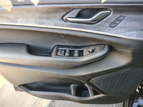 New 2025 Jeep Grand Cherokee Limited image 21