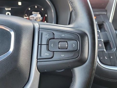 Used 2023 GMC Yukon SLE image 18