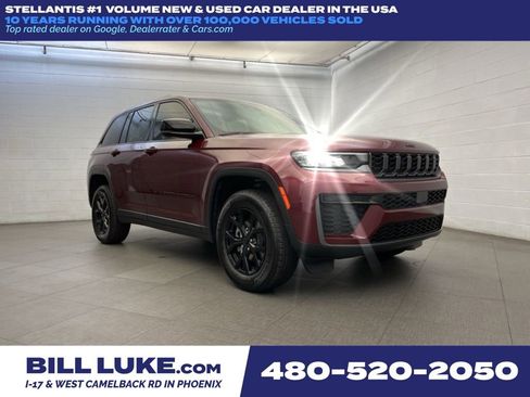 New 2026 Jeep Grand Cherokee Altitude image 1