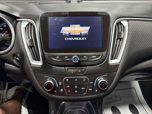 Used 2024 Chevrolet Malibu LT FWD image 8