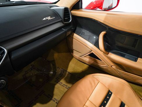 Used 2012 Ferrari 458 Italia image 13