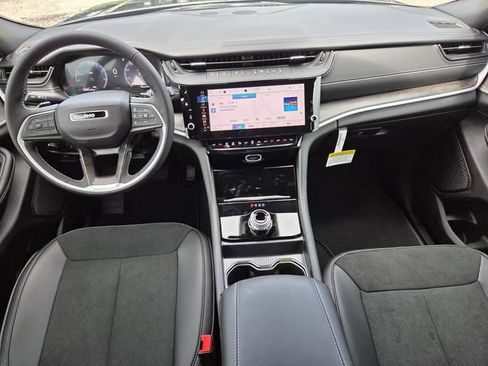 New 2026 Jeep Grand Cherokee Altitude RWD image 11
