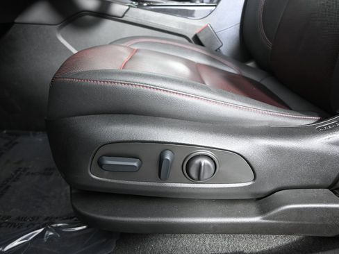 Used 2022 Chevrolet Blazer RS w/ Enhanced Convenience Package image 22