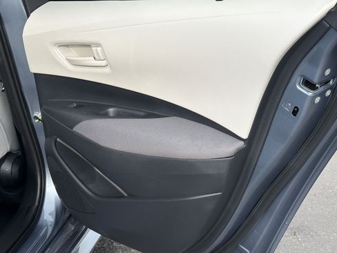 Used 2025 Toyota Corolla LE FWD image 24