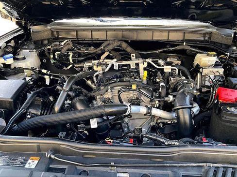 Used 2025 Ford Bronco Outer Banks AWD/4WD image 36