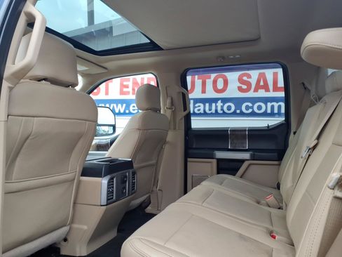 Used 2017 Ford F250 Lariat w/ Lariat Ultimate Package AWD/4WD image 12