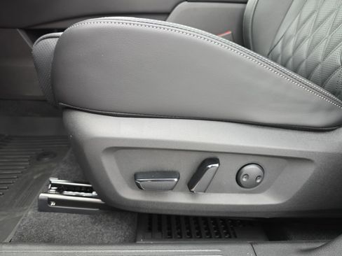 New 2026 Nissan Rogue Platinum w/ Platinum Premium Package AWD/4WD image 29