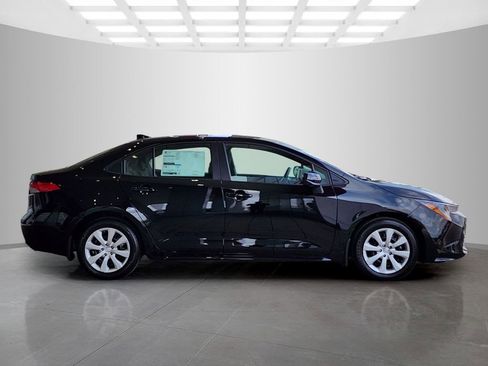 New 2026 Toyota Corolla LE image 2