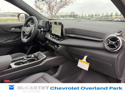 New 2026 Chevrolet Equinox LT AWD/4WD image 28