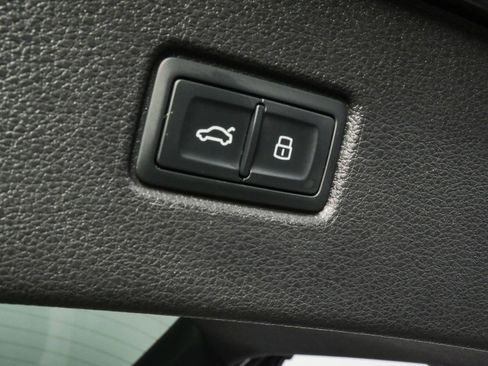 Used 2025 Audi Q7 3.0T Premium Plus AWD/4WD image 31
