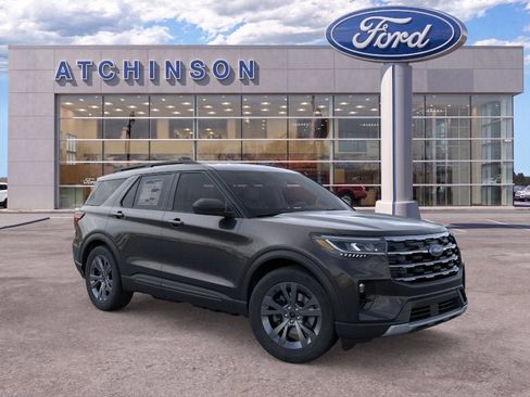 Used 2026 Ford Explorer Active w/ Active Comfort Package AWD/4WD image 7