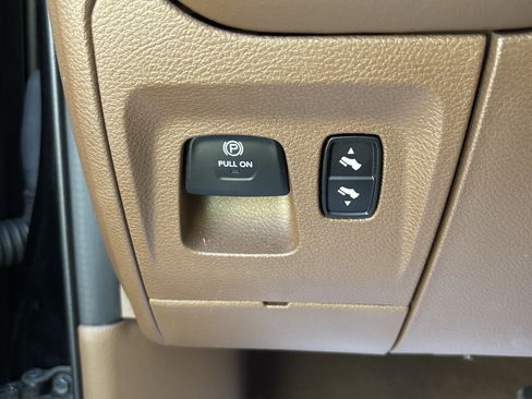 Used 2019 RAM 1500 Limited AWD/4WD image 26