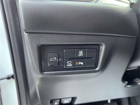 Certified 2023 MAZDA CX-5 Signature image 18