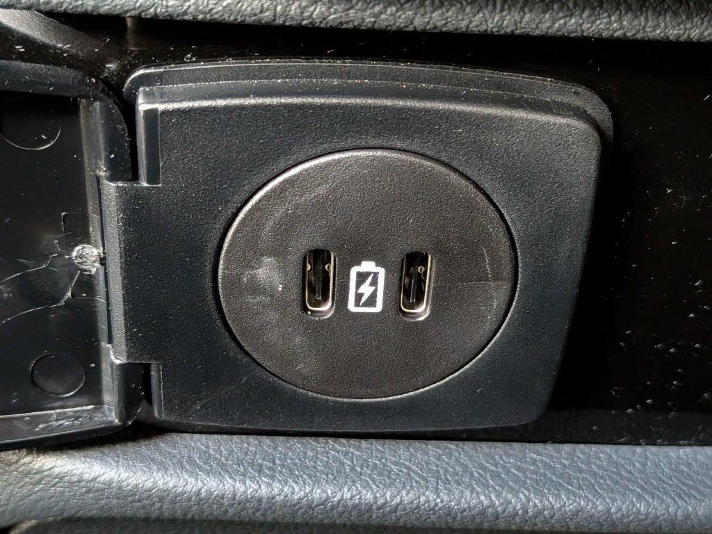 Certified 2024 Lincoln Navigator Reserve AWD/4WD image 16